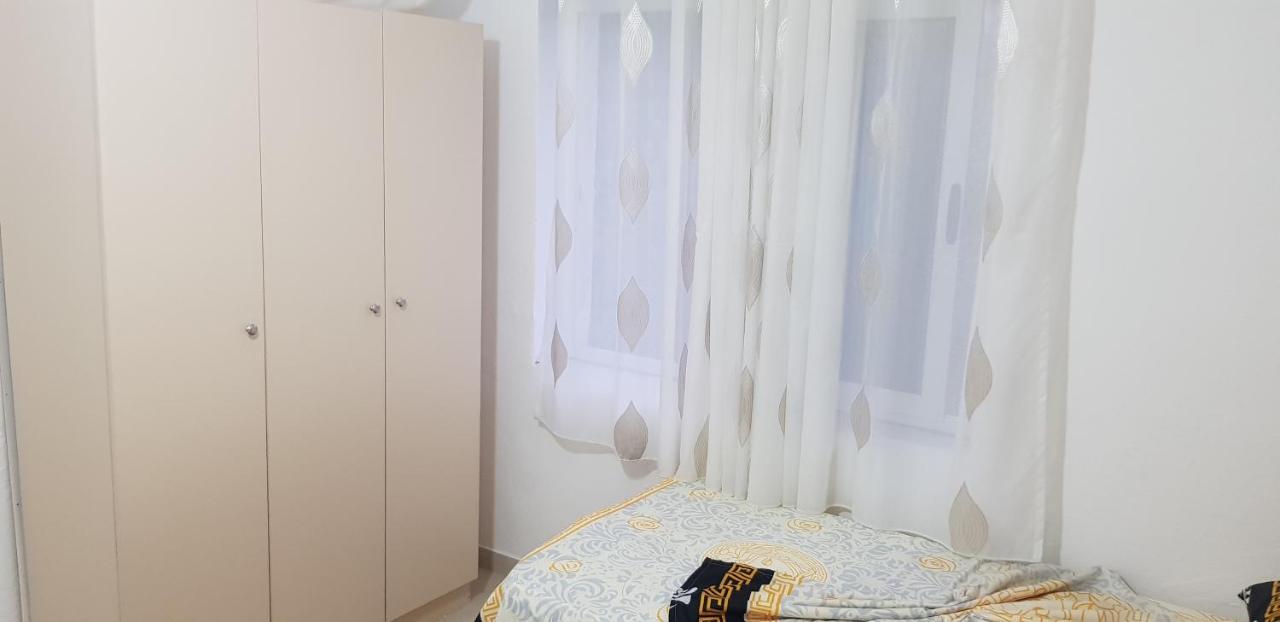 Home Flori&Vili Shkoder Exterior photo